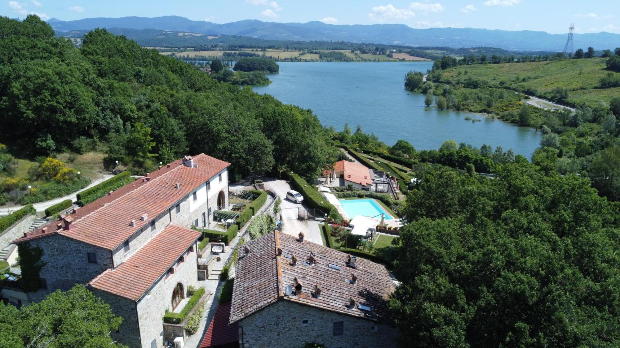 Casa Vacanze Borgo La Fratta Barberino di Mugello Luaran gambar