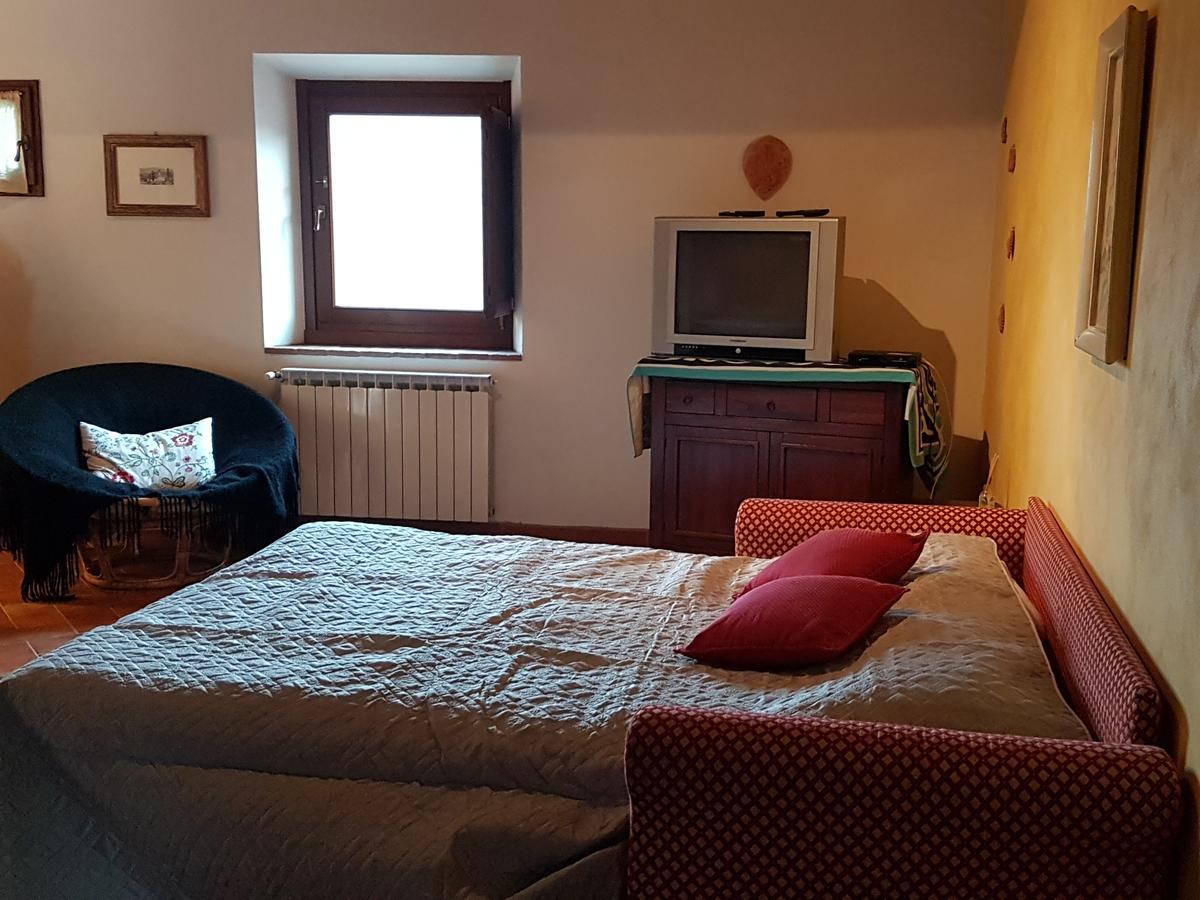 Casa Vacanze Borgo La Fratta Barberino di Mugello Luaran gambar